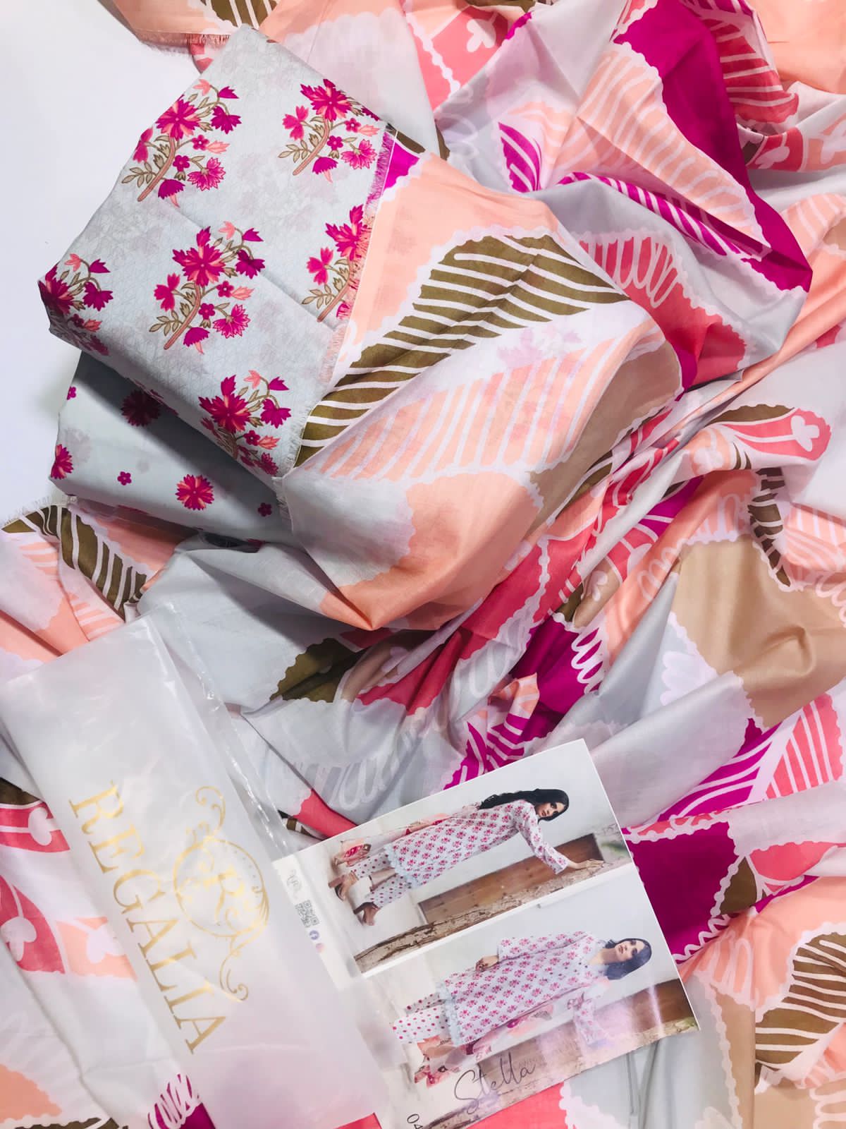 STELLA POP Digital Printed Lawn 3 Piece